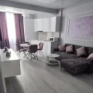 Green Beach Apartments