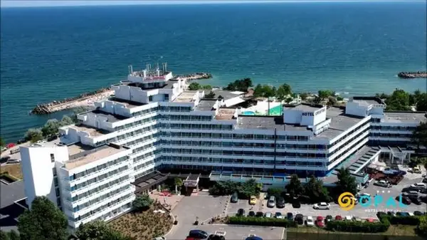 Hotel Opal
