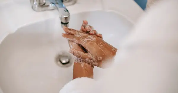 Cum alegi chiuveta potrivită pentru o baie mică?