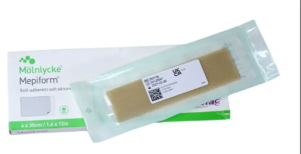 Pansament cu silicon pentru cicatrici