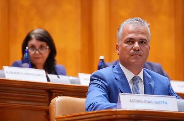 Criza politică din România se adâncește după respingerea noului guvern în Parlament