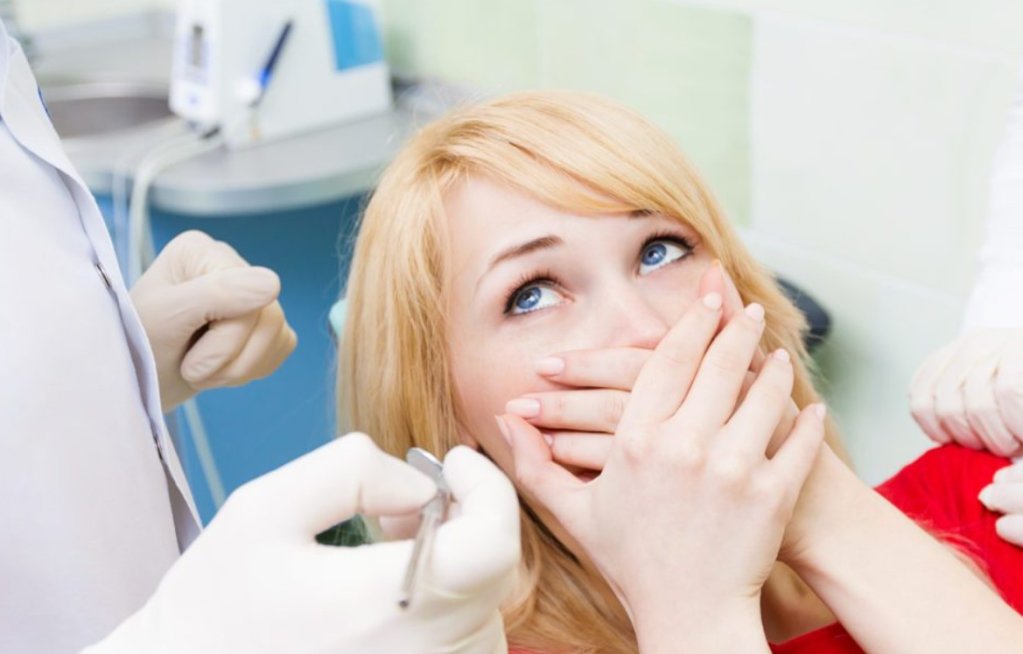 Anxietatea legată de vizita la dentist: cum să o gestionezi